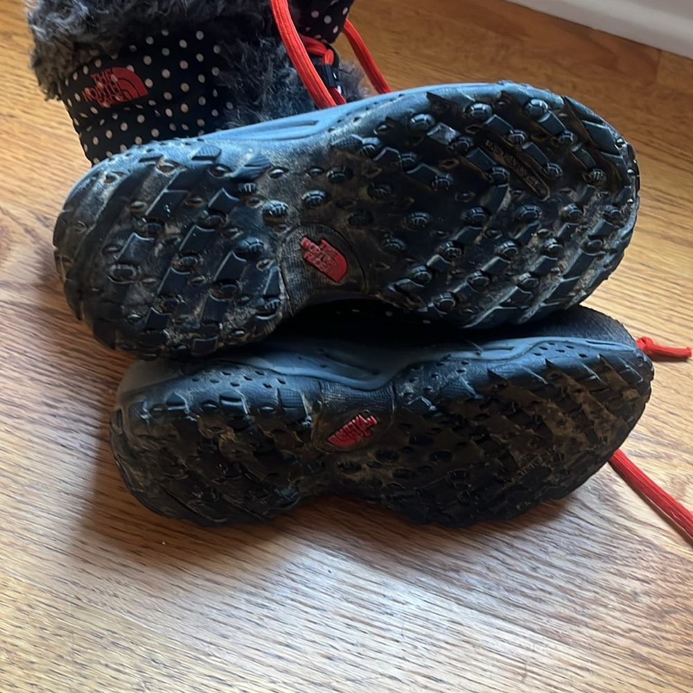 North Face polkadot girls boots - Picture 2 of 6